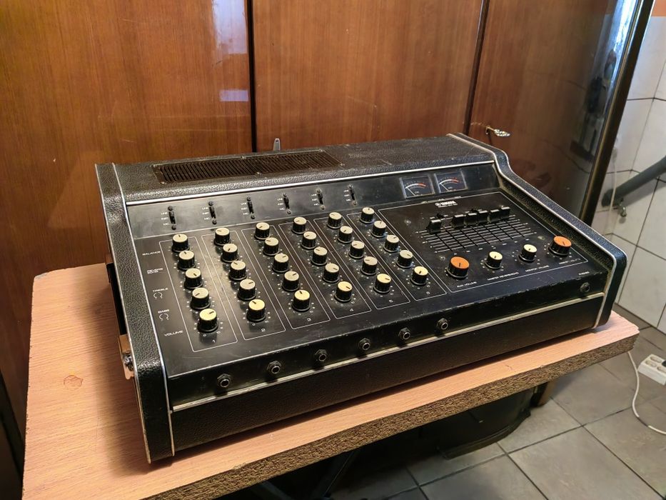 Mixer Vintage Yamaha EM-150