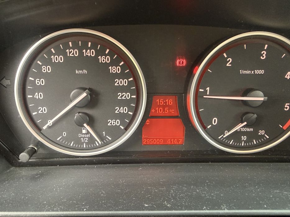BMW Serii 5 520d (E61)