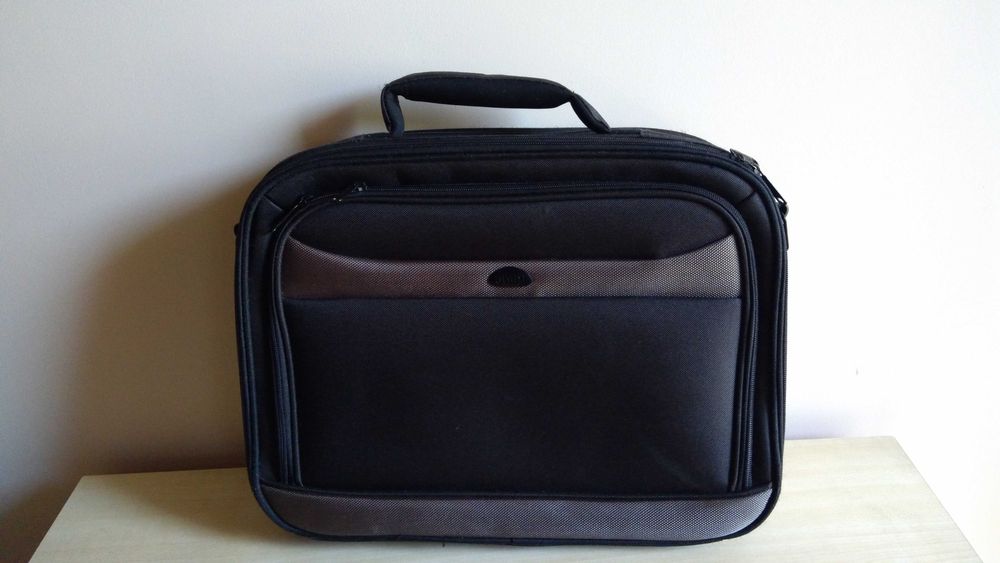 Torba na laptopa czarna