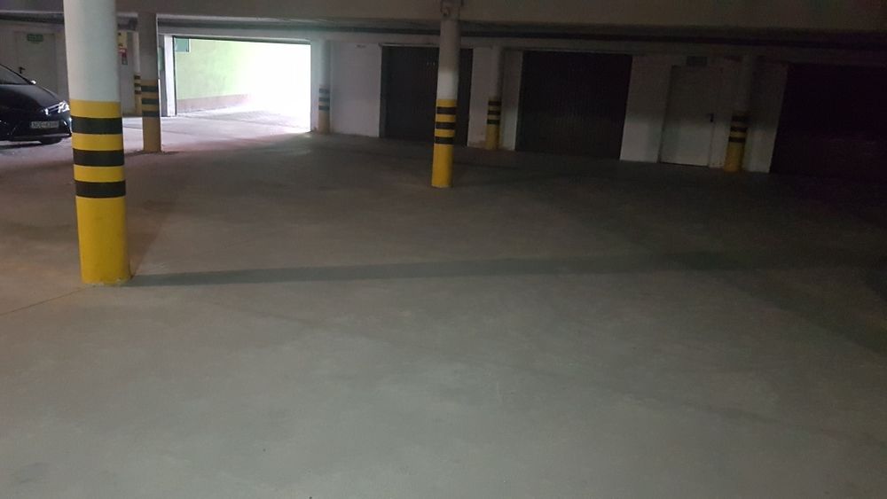 Sprzedam miejsce parkingowe w hali garażowej ul.Kasprowicza