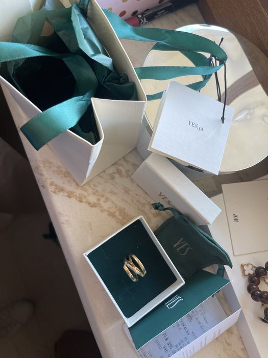 Zloty piercionek Yes rozmiar 21 pr 375