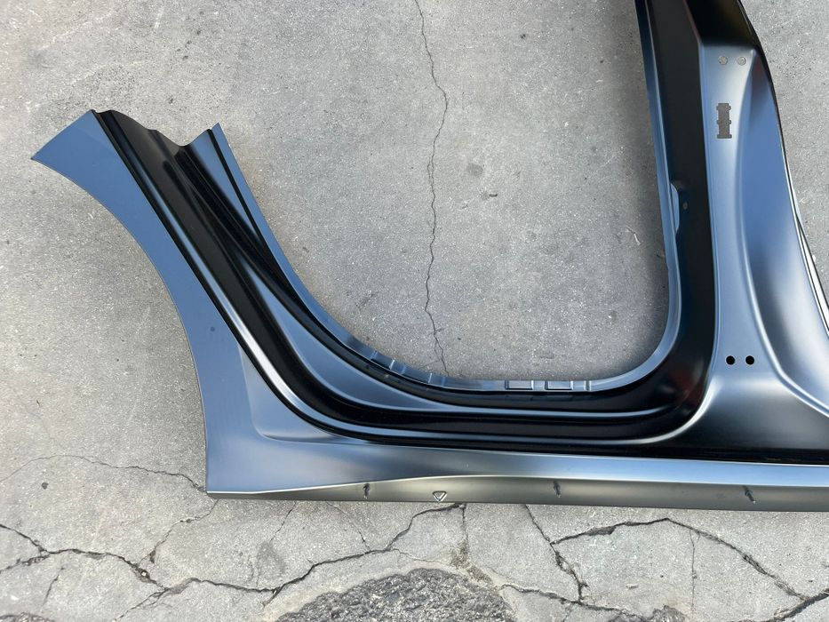 Audi A3 8YA Sportback - Painel Embaladeira direito - Z690
