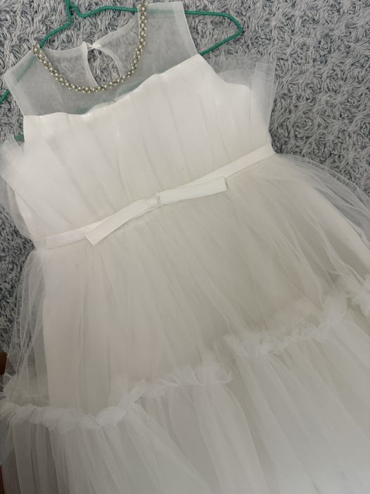 Святкова сукня дитяча