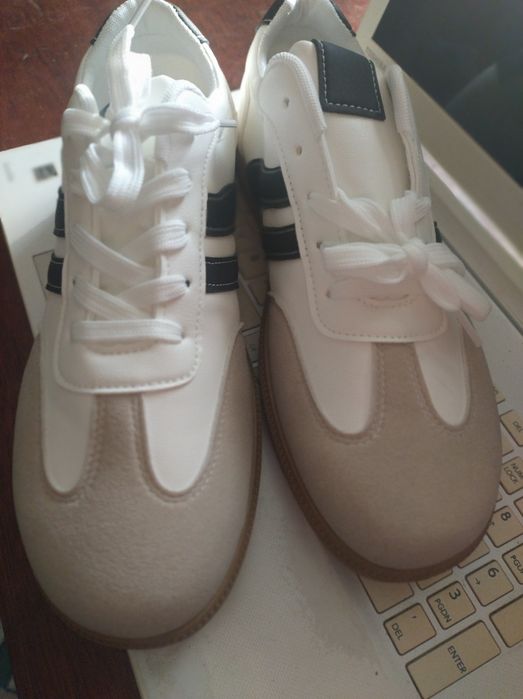 Кеди-кросівки розмір 42