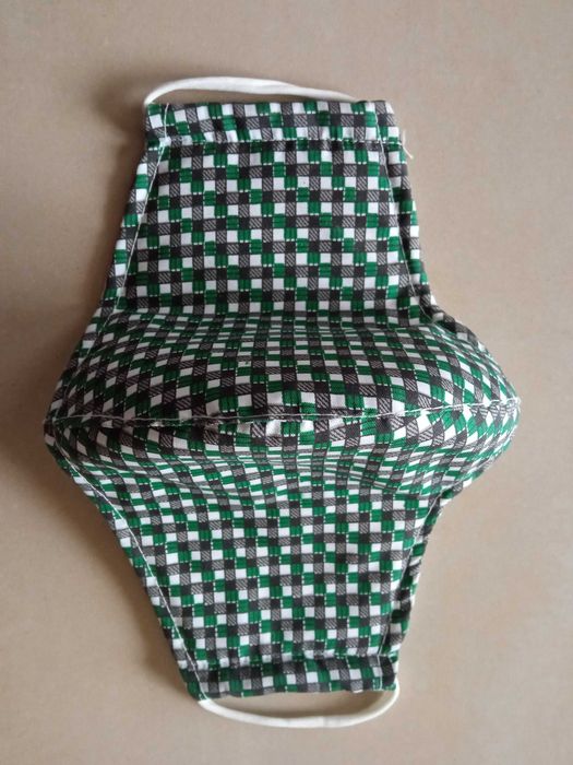 Maseczka maska ochronna nowa w kratkę