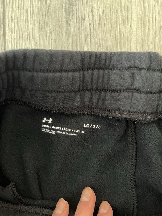 Spodnie damskie dresowe dresy under armour rozmiar L czarne