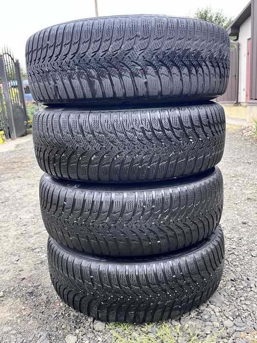 Зимова гума резина 205.60R16 Komho