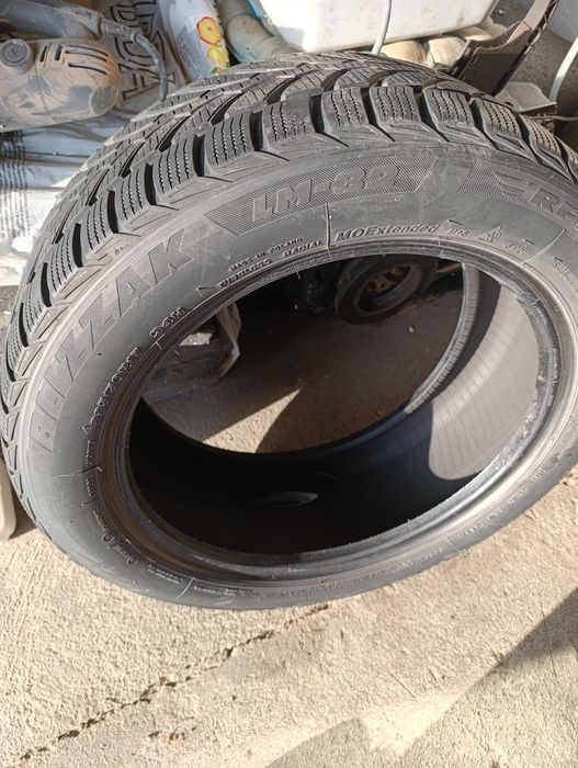Opony zimowe Bridgestone 225/50R17