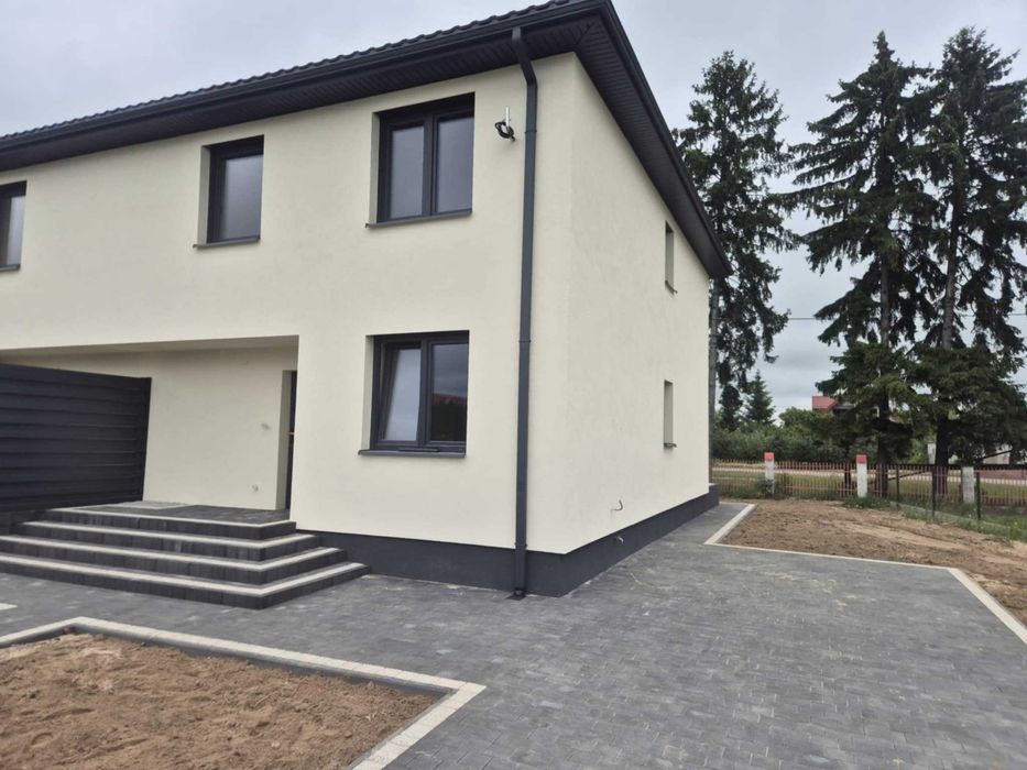 Sprzedam dom w zabudowie bliźniaczej