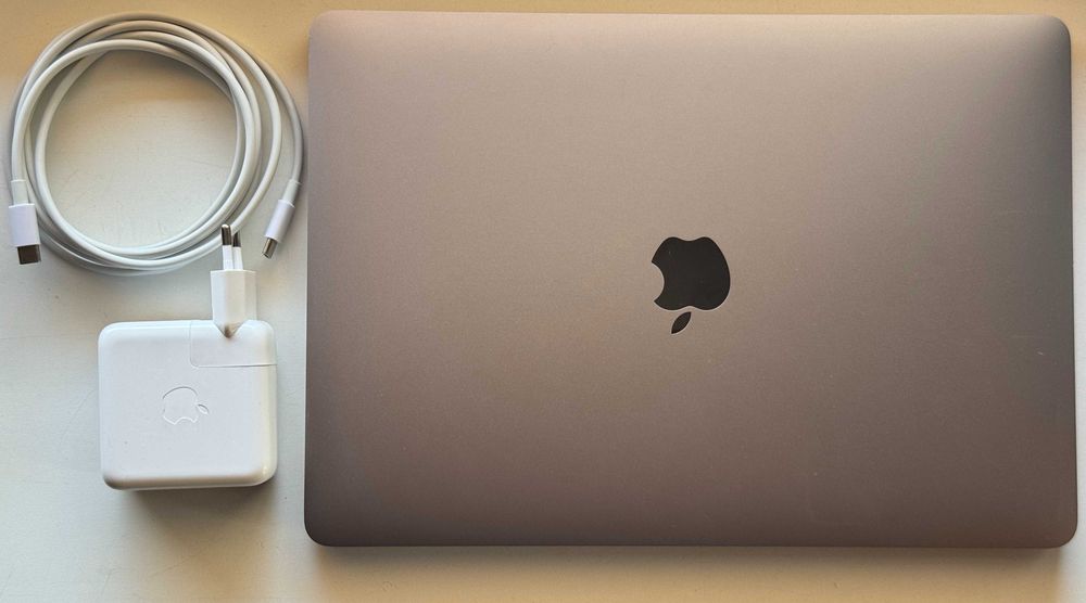 2020 MacBook Pro 13 Intel i5 16/512 4 порти Touch Bar 91% (А2251)