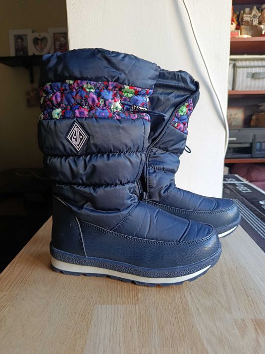 Зимові чоботи для дівчинки 36 розмір