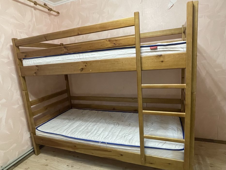 Двухъярусная детская кровать