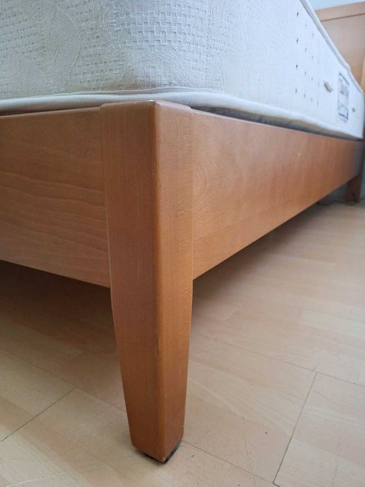 Cama de Casal em Faia + Colchão + Estrado