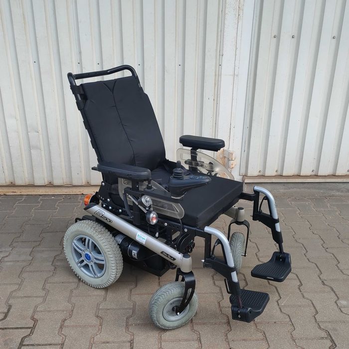 Wózek inwalidzki elektryczny OttoBock B500 + nowe akumulatory