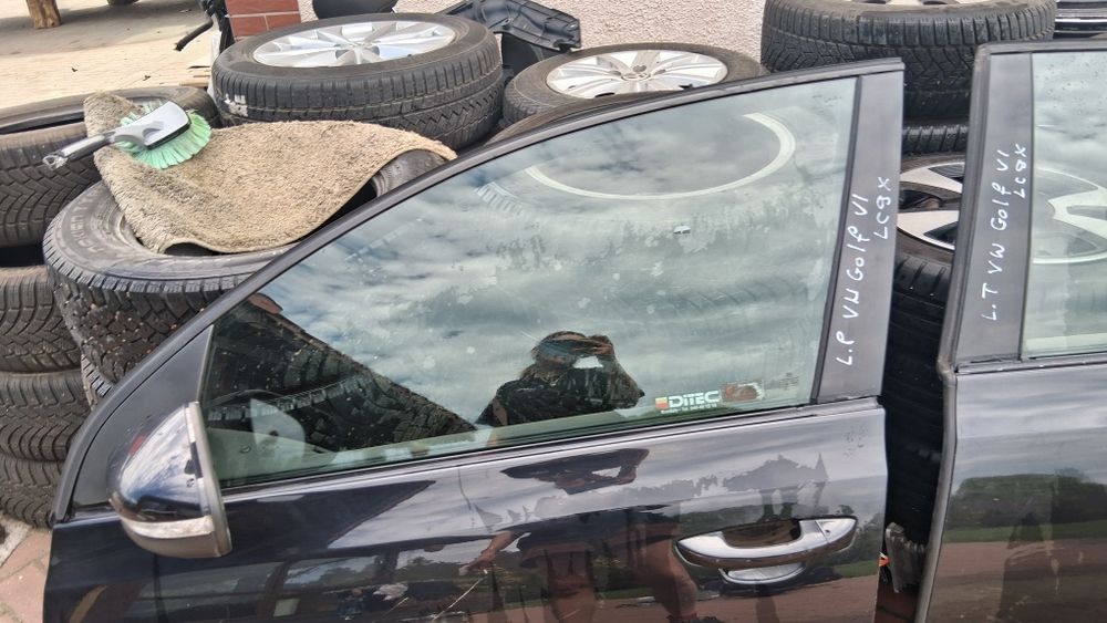Drzwi lewe przednie i lewe tylne VW Golf VI