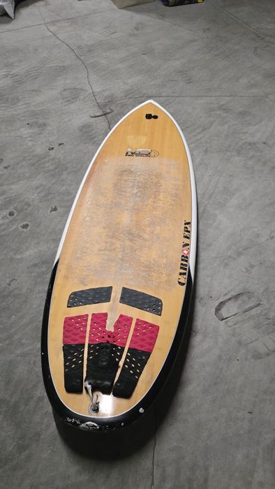 Surf baord 6:0, 47L, leash, fins