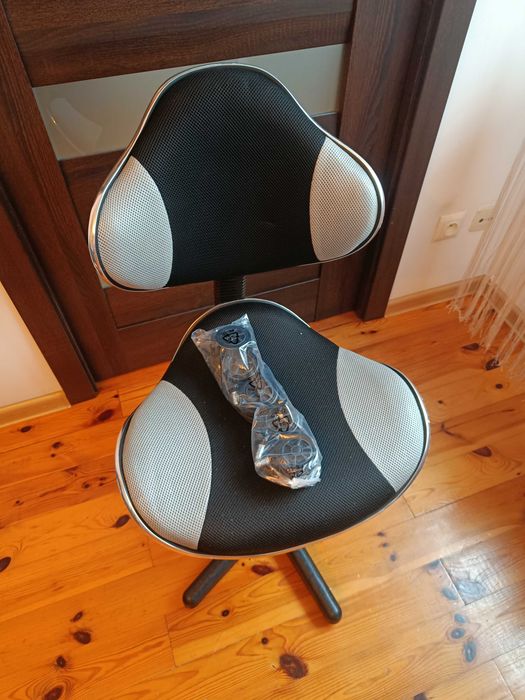 Fotel do biurka młodzieżowy,