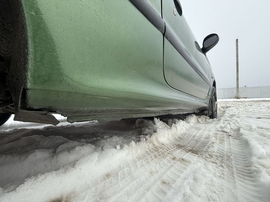 Peugeot 206 1.9дизель 2000року