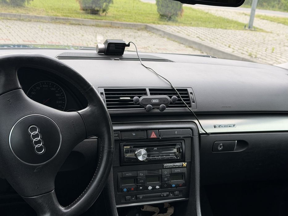 Audi A4 1.8T quattro