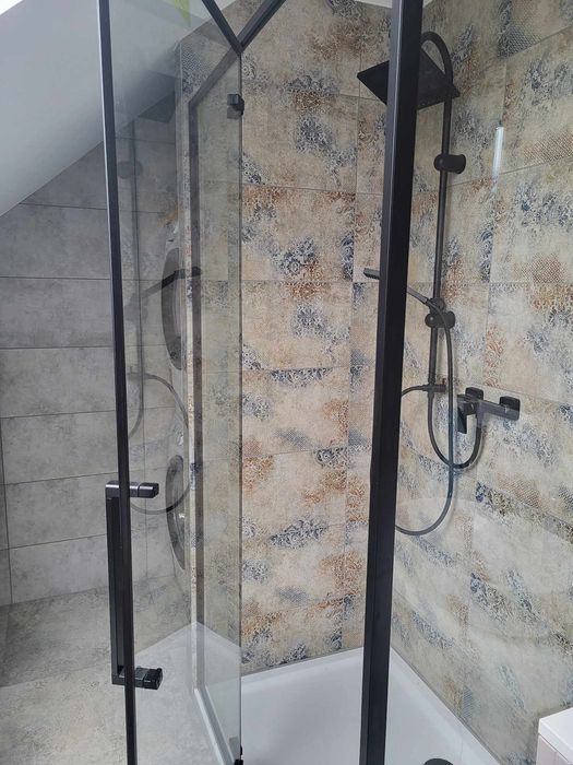 Usługi /Remonty i wykończenia wnętrz