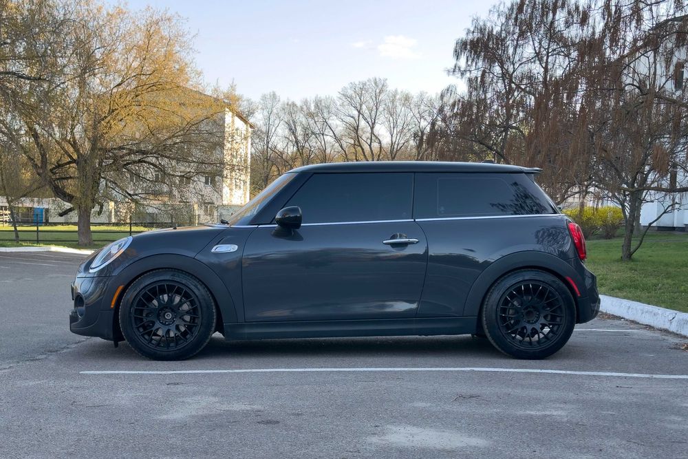 Mini Cooper S F56S 2014 carplay, harman kardon. jcw кермо