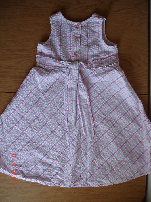 Платье летнее красивое на 4-6лет