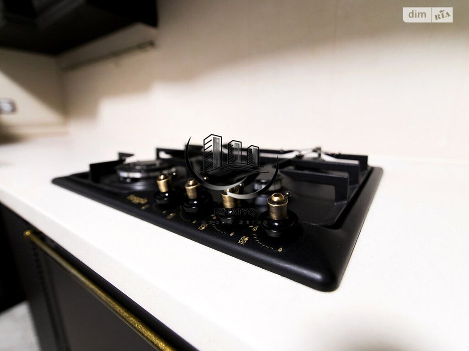 Здам 5 кімнатні апартаменти, Центр