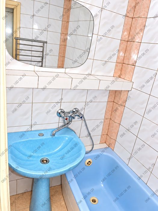 Продам частину будинку м. Вишневе вул. Молодіжна, заг. 51,20 м², є гараж та літня кухня