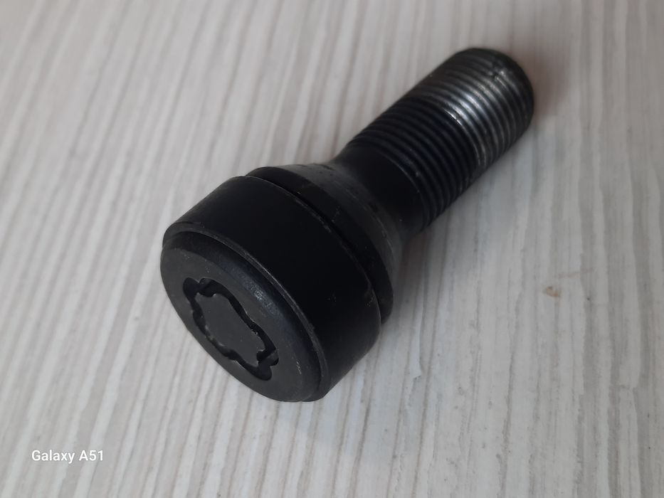 Секретний болт BMW 14 1.25