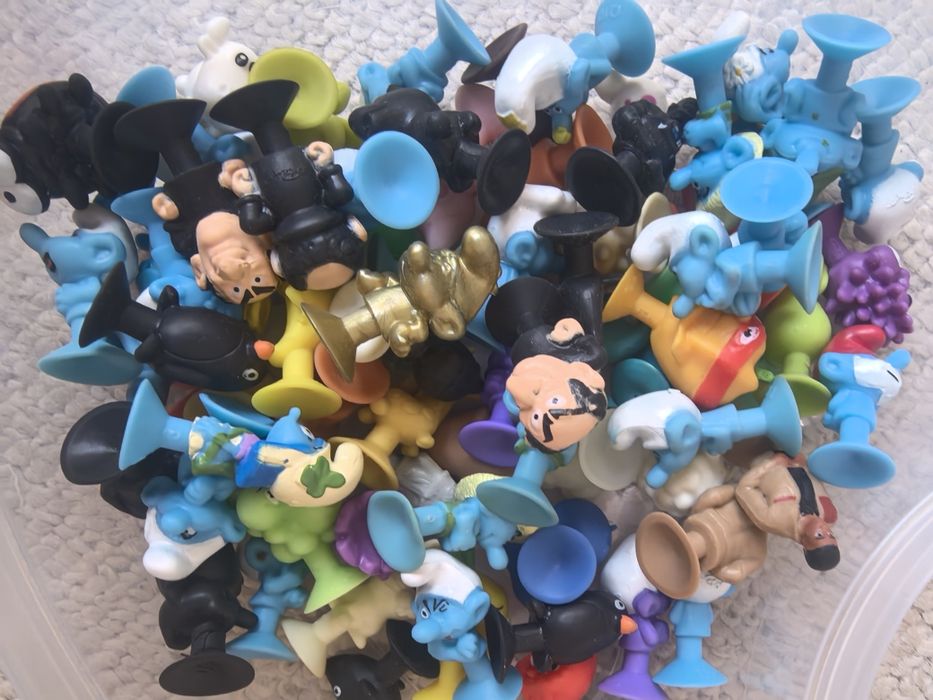 Stikeez zestaw 77szt figurki Smerfy, Star Wars, warzywa, zwierząta