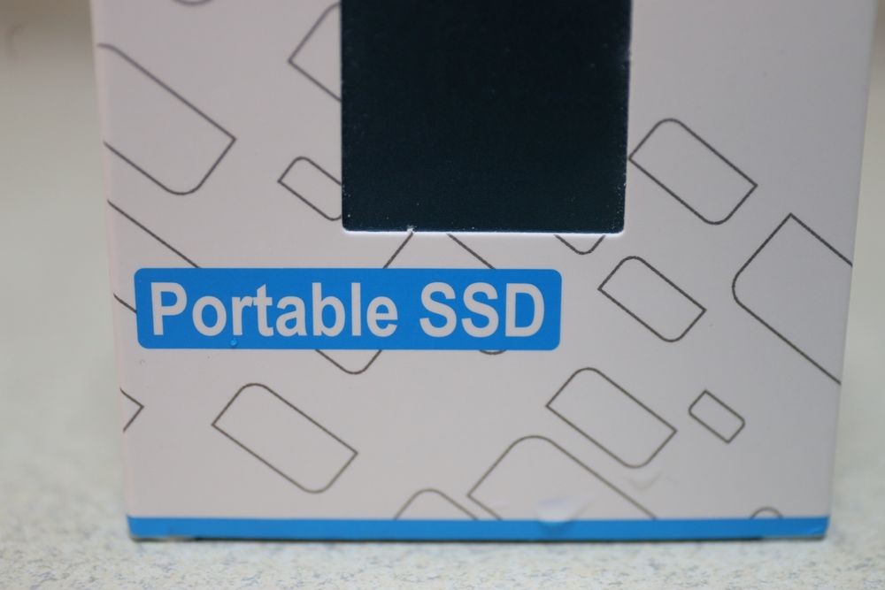 Portable  SSD  SHL - R 320  3.1