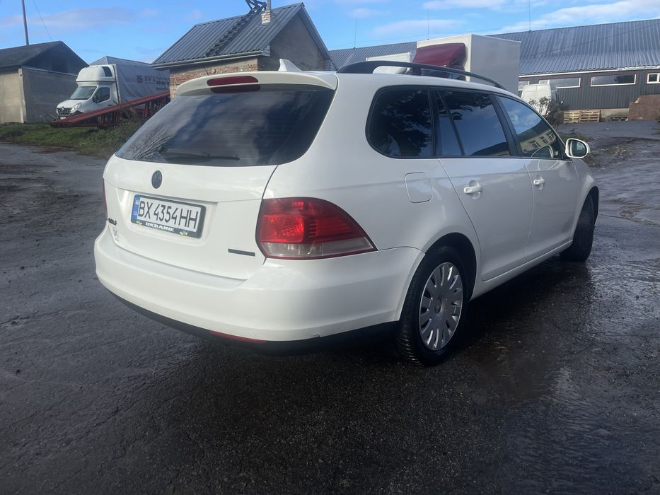 Volkswagen Golf 5 1.9TDI 2009 білий