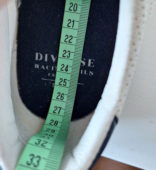 Diverse nowe trampki 42