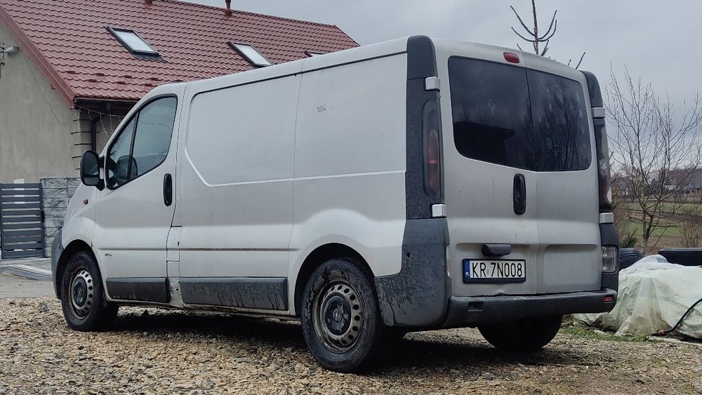Opel Vivaro 1.9 CDTi 2002 rok