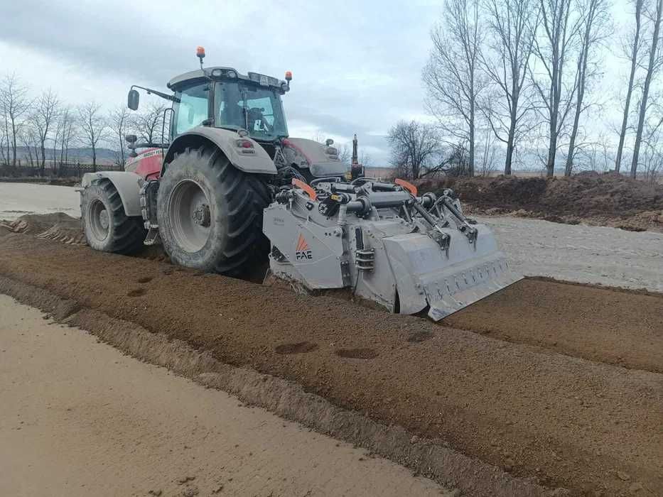 Stabilizacja gruntu,niwelacja terenu, profilacja, budowa parkingów,