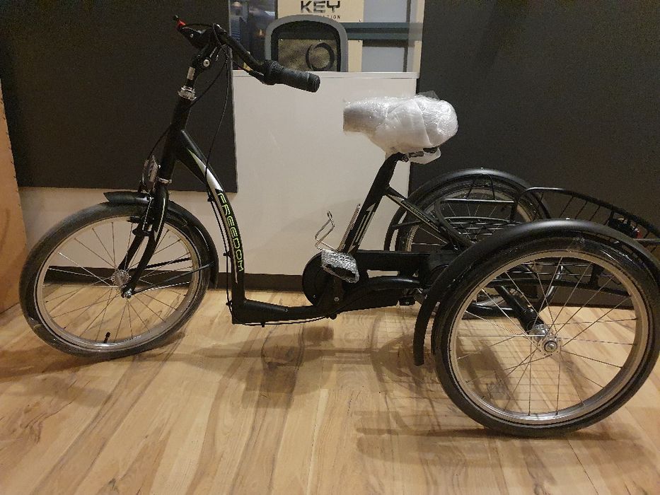 Rower rehabilitacyjny trójkołowy dla młodzieży w wieku powyżej 14 lat