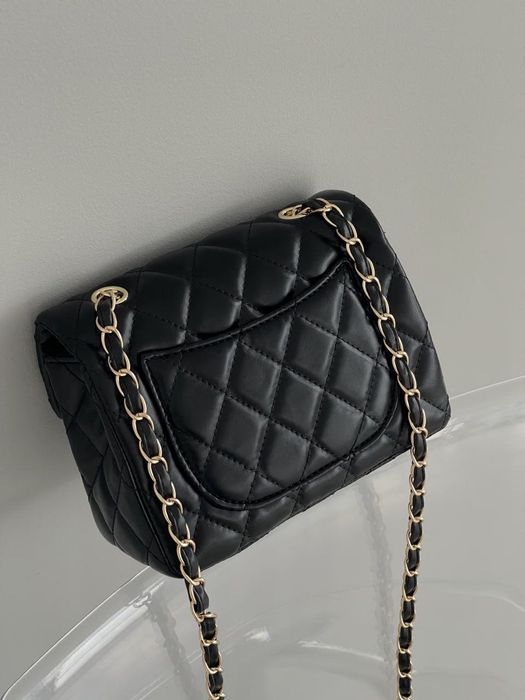 Сумка жіноча Chanel міні гладка