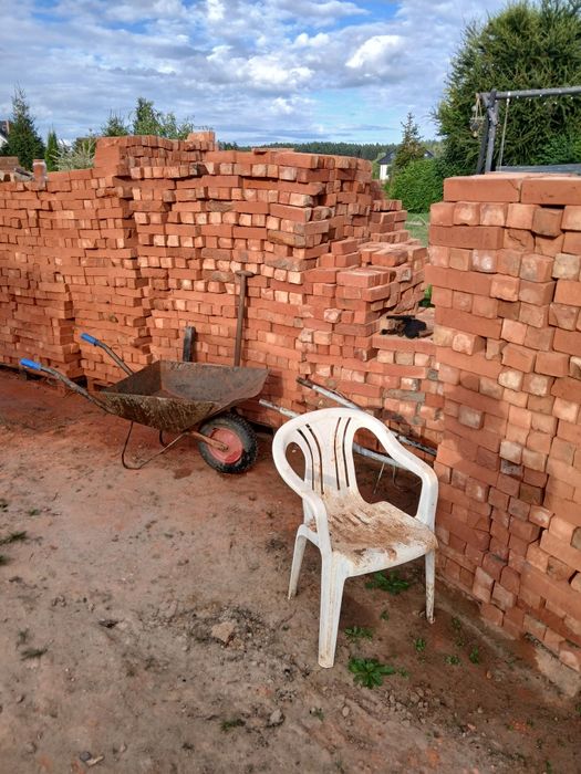 Witam sprzedam środki z cegły