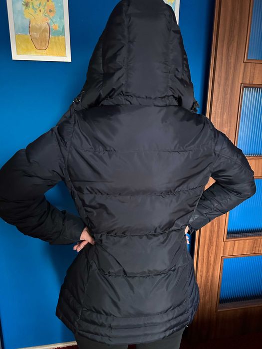 Kurtka puchowa z kapturem Tommy Hilfiger damska granatowa rozmiar S/36