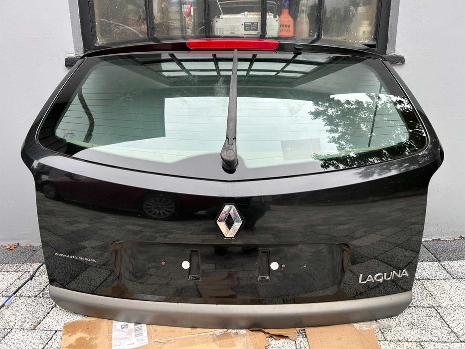 Klapa bagażnika Laguna 2