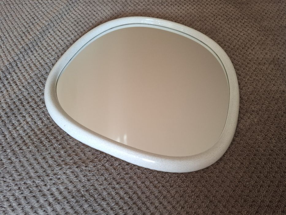 Plastikowe lustro łazienkowe szaro biało super stan