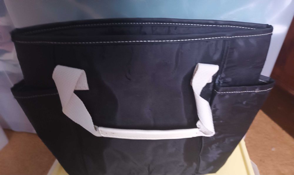 Bolsa / necessaire preta - Elle