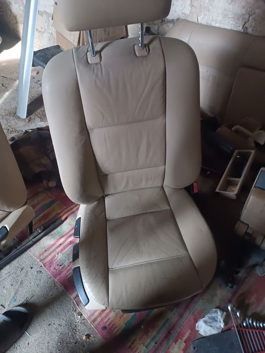 Продам салон бмв є46 бежевий