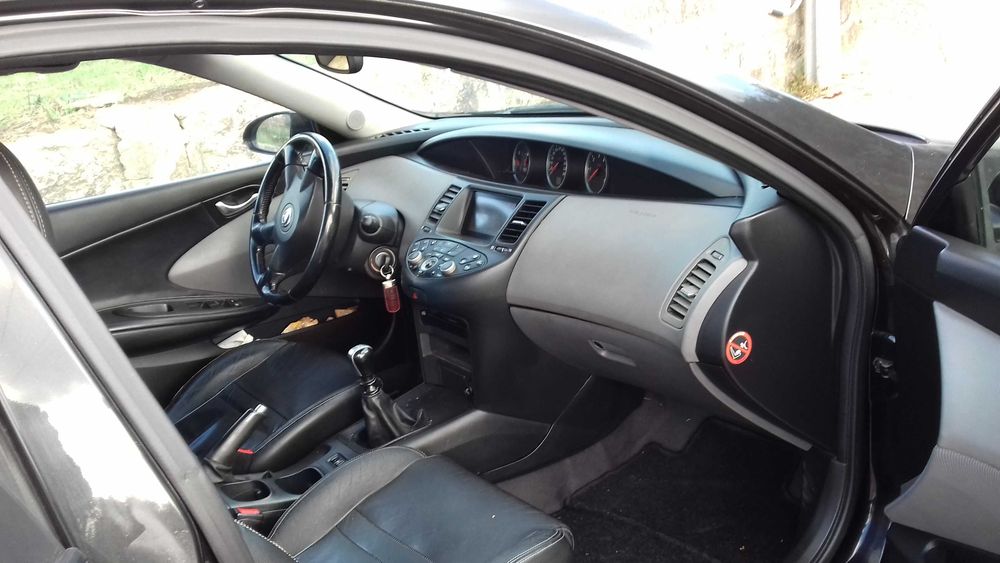 Nissan Primera P12