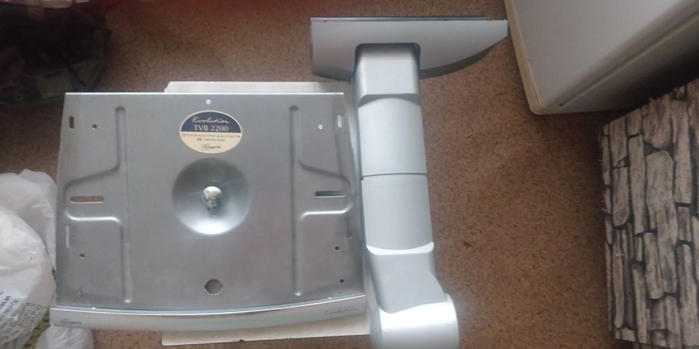 Навесная полка , под телевизор