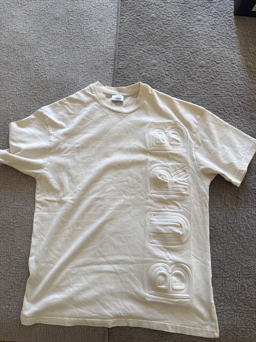 Burberry tshirt