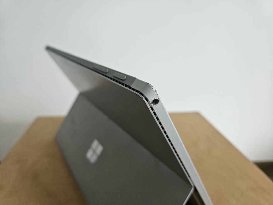 Microsoft Surface PRO 4 i7, 16Gb, 256Gb laptop / tablet sprawny z wadą dotyku