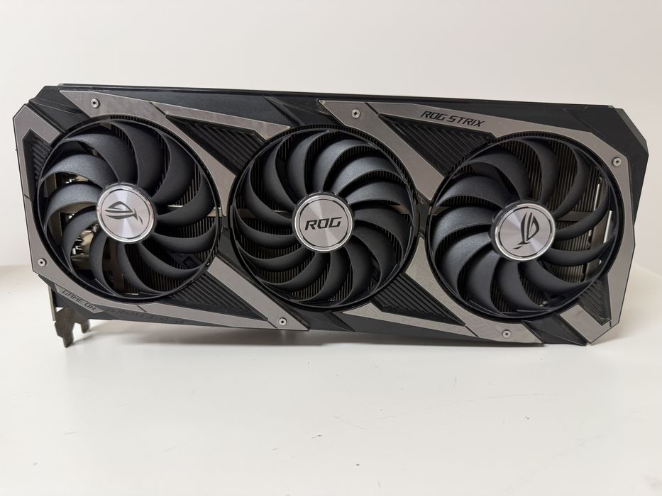 Karta graficzna Asus Rog Strix RTX 3090 24GB