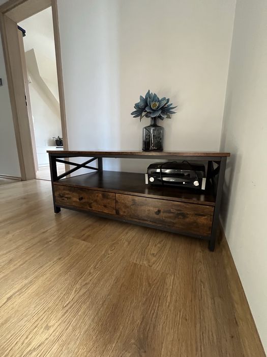 Ława brązowa używana.