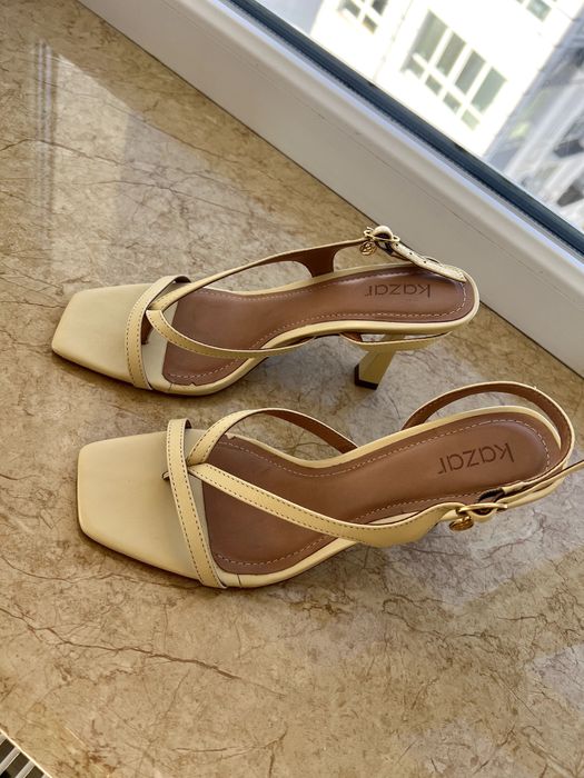 KAZAR CIRI [37] босоніжки